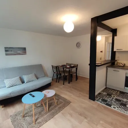 Appartement Joli T2 Proche Du Centre Et Des Remparts *